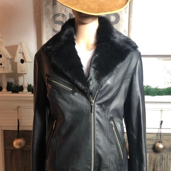 GORGEOUS Harley Davidson Leather & Fur Jacket - Picture 6 of 9